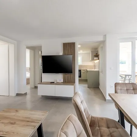 With Parking Space Savudrija, Umag - 27843 Apartment
